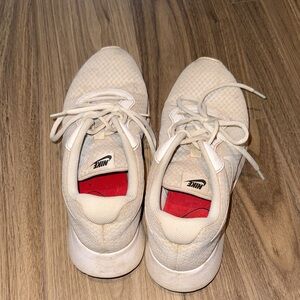 Nike Roshe white Athletic Shoes